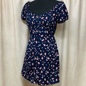 Trixxi | Off-shoulder Floral Fit’n’Flare Dress S